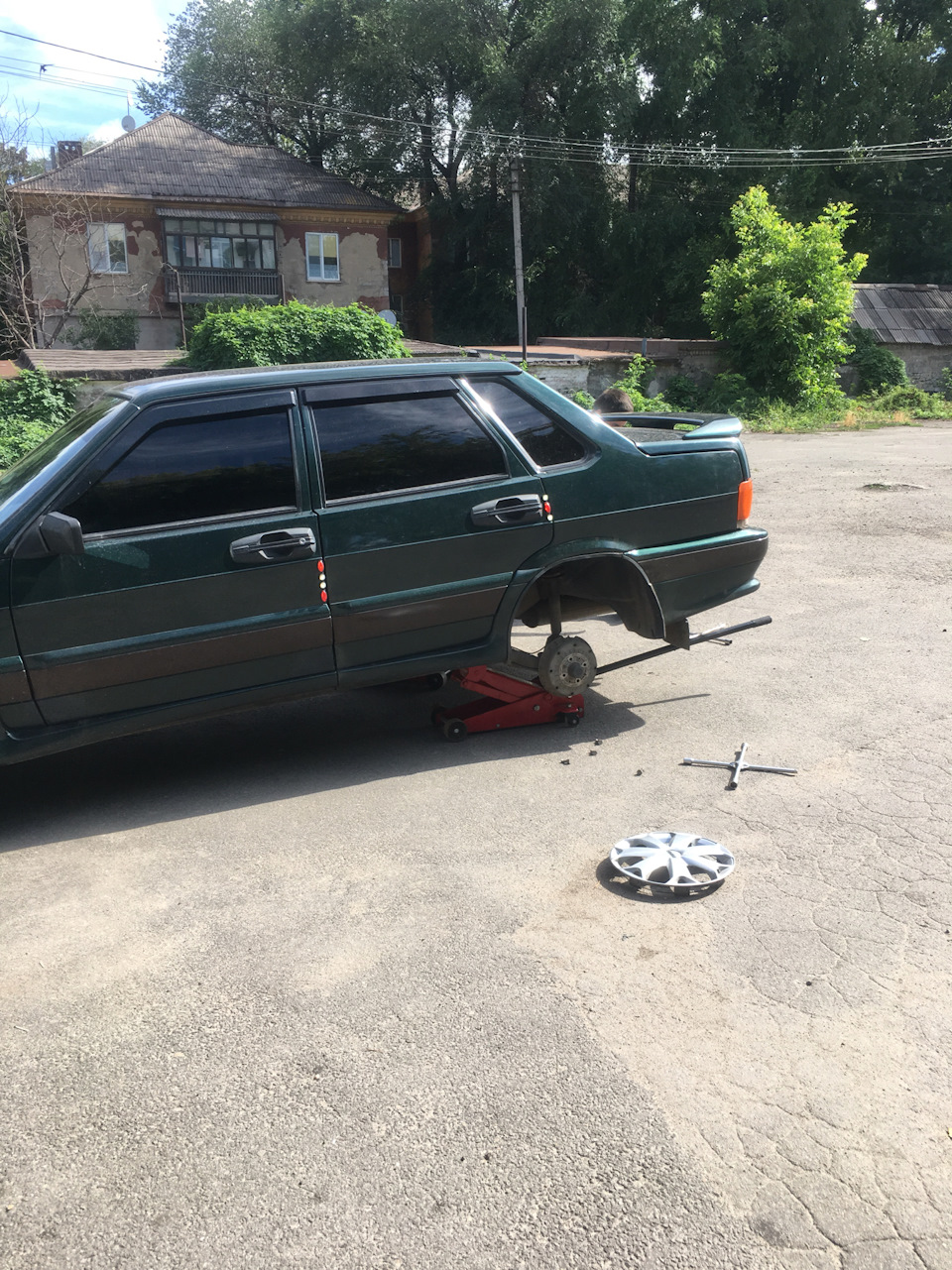 175/70R13 2