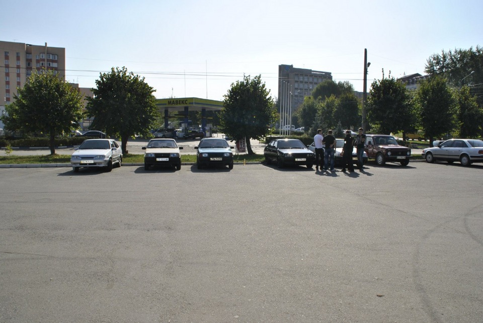 Зустрілися бульбами 1