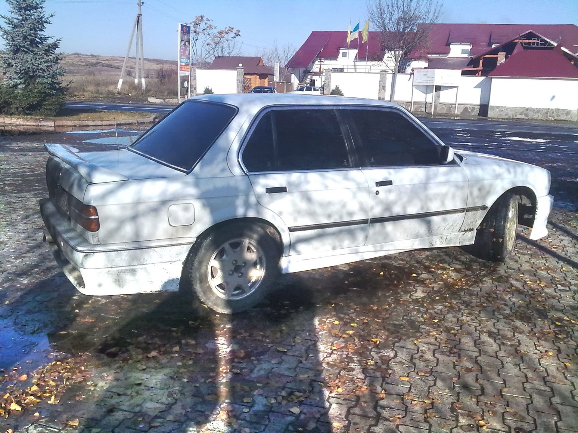 BMW і Lada 2115 4