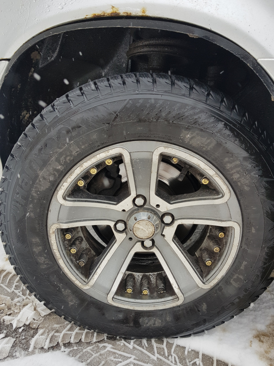 Зимова гума. Перший сезон на Hankook winter i*cept iz2 w616 2