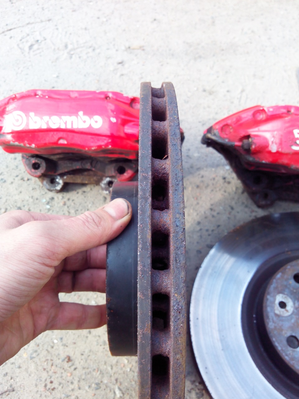 Продано! 4 поршневі гальма BREMBO з E38 к-т на ваз 4