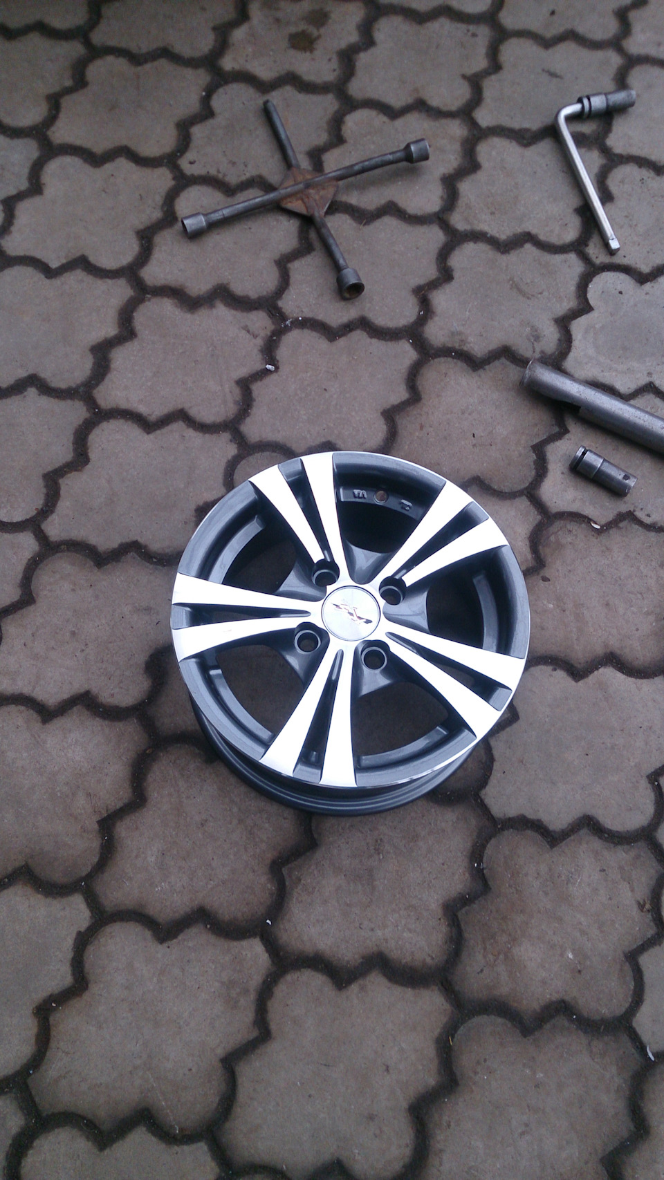 Продам нові диски R13 RW (RACING WHEELS) 2