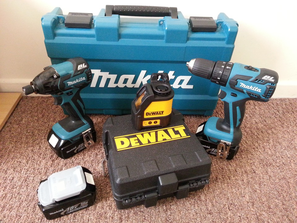 MAKITA BRASHLESS DEWALT 4