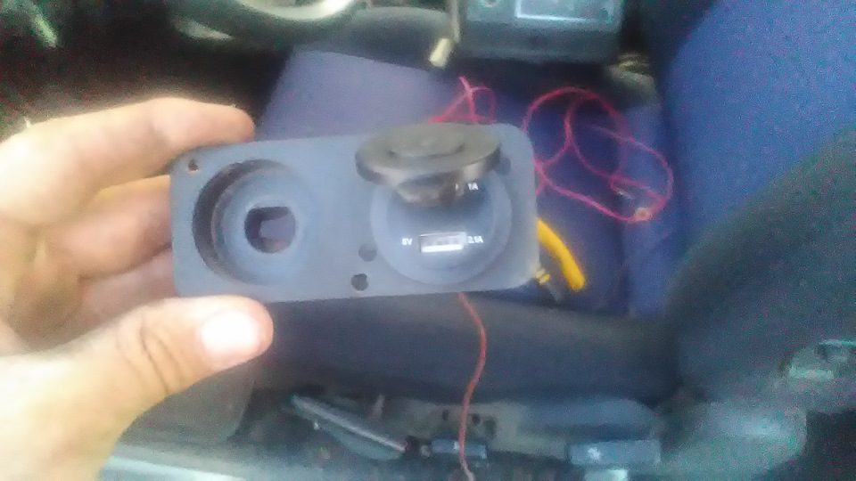USB розетка 1