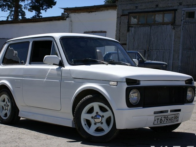 Різні фото автомобілів Нива. 1