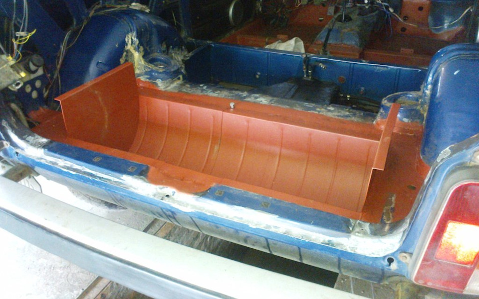Перенесення газового балона в салон 5