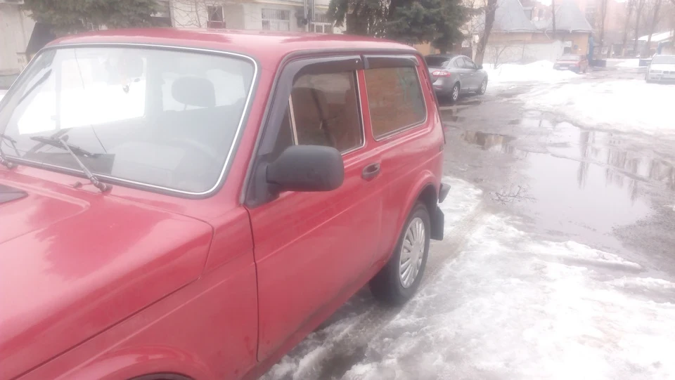 Установка безфорточного скла