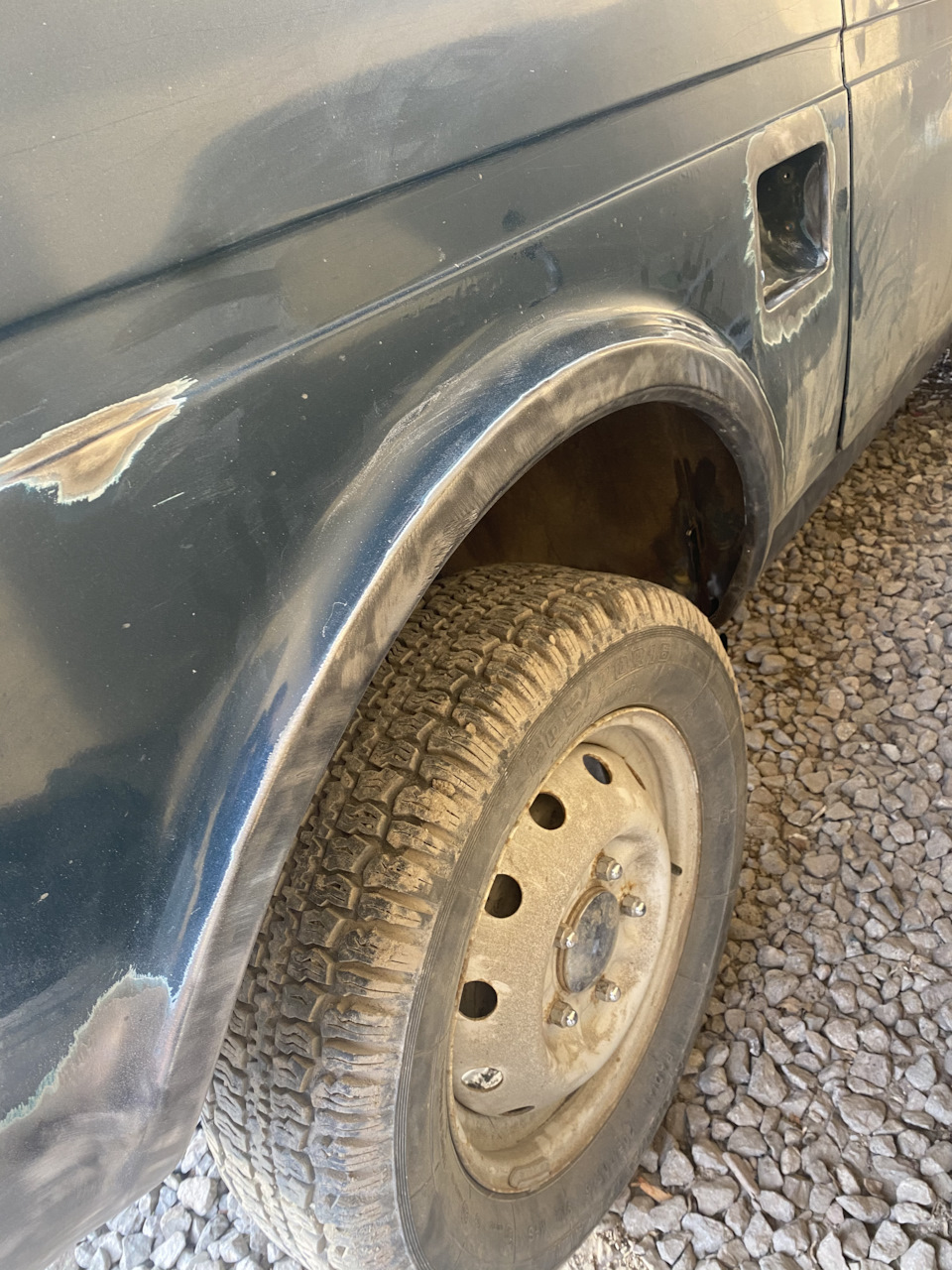 Плюшки від BMW e36 та чищення кузова від іржі 3