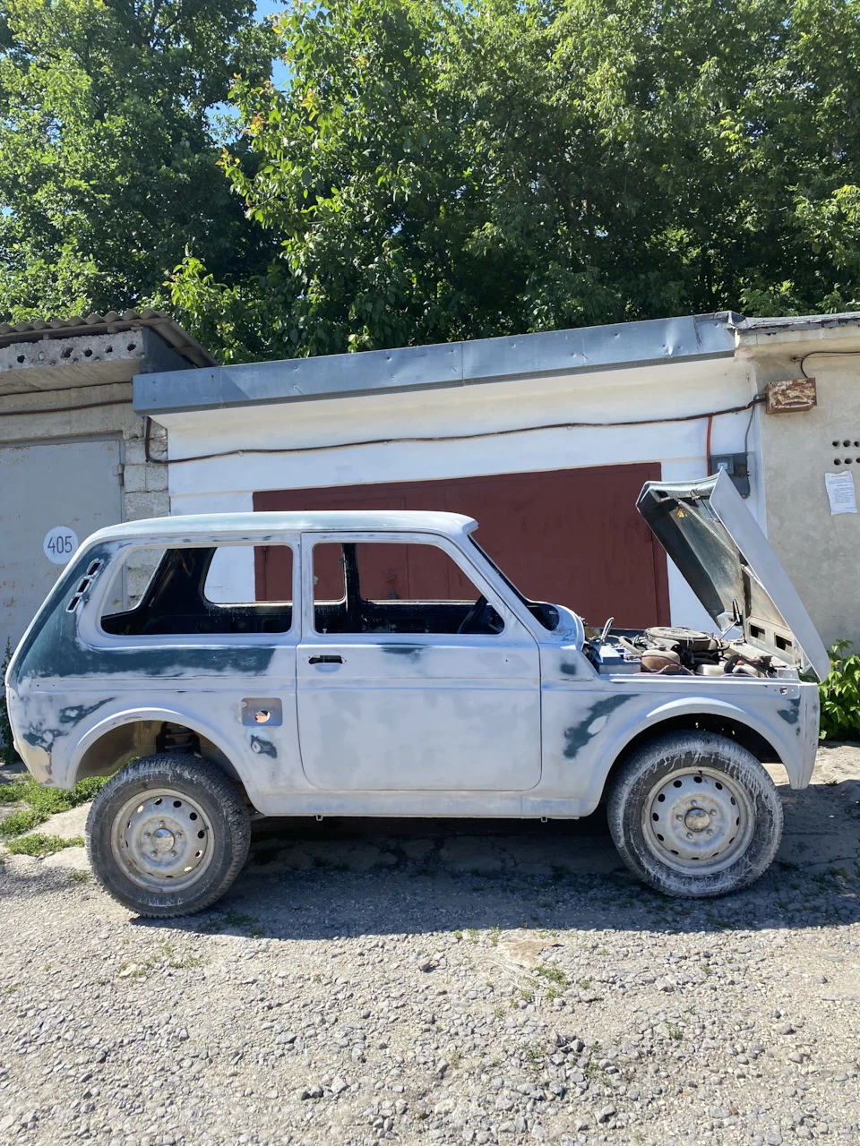 Поварка, шпакля процес пішов