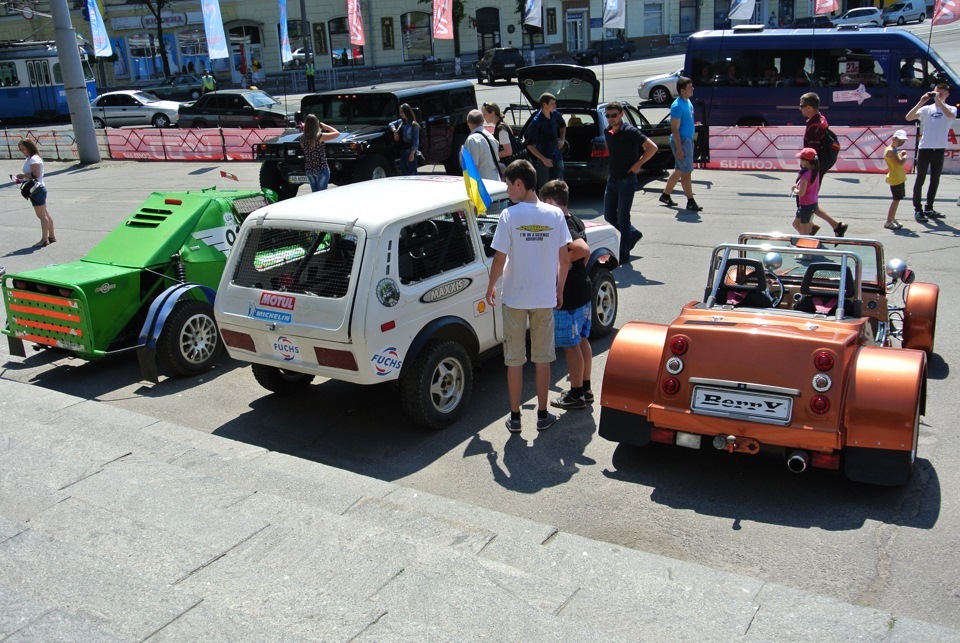 день Європи. автовиставка 2