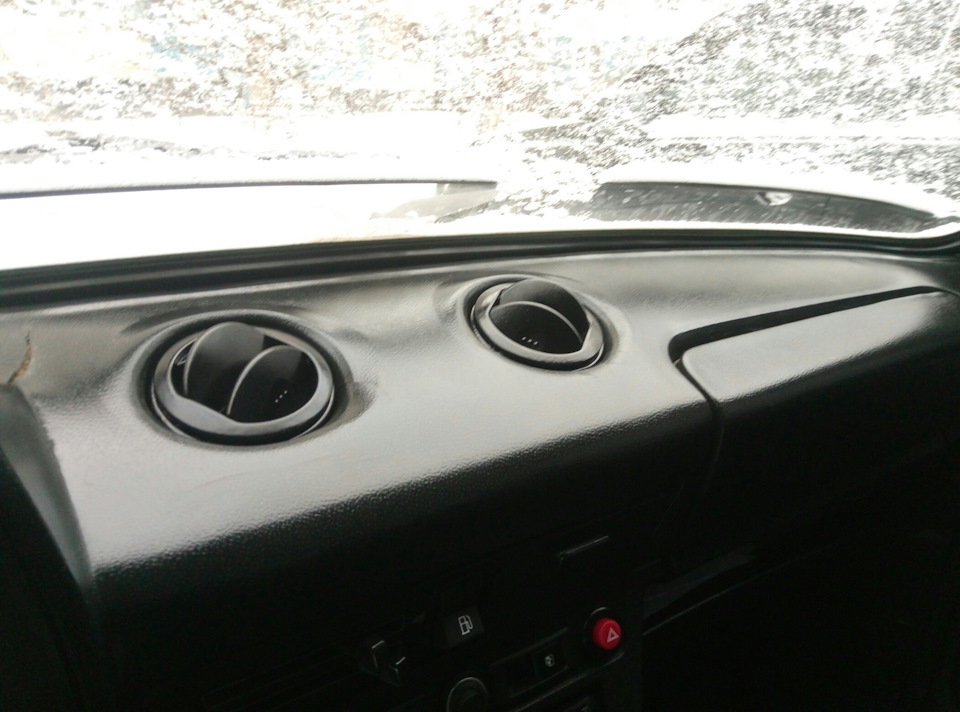 Поставив дефлектори обдува лобового скла від Авео 1