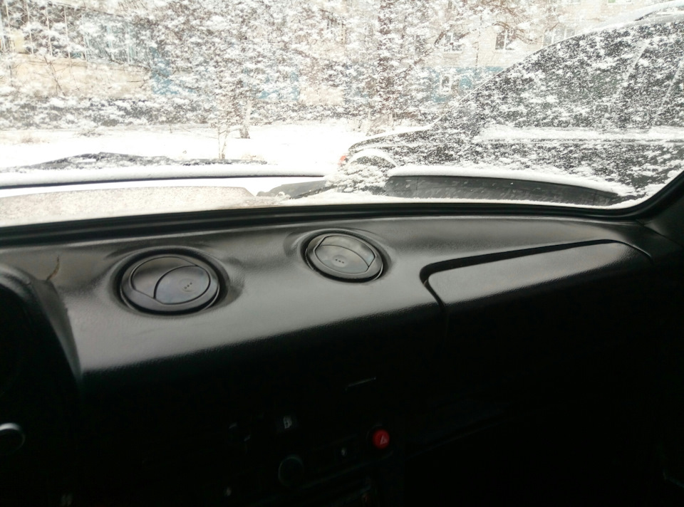 Поставив дефлектори обдува лобового скла від Авео 2