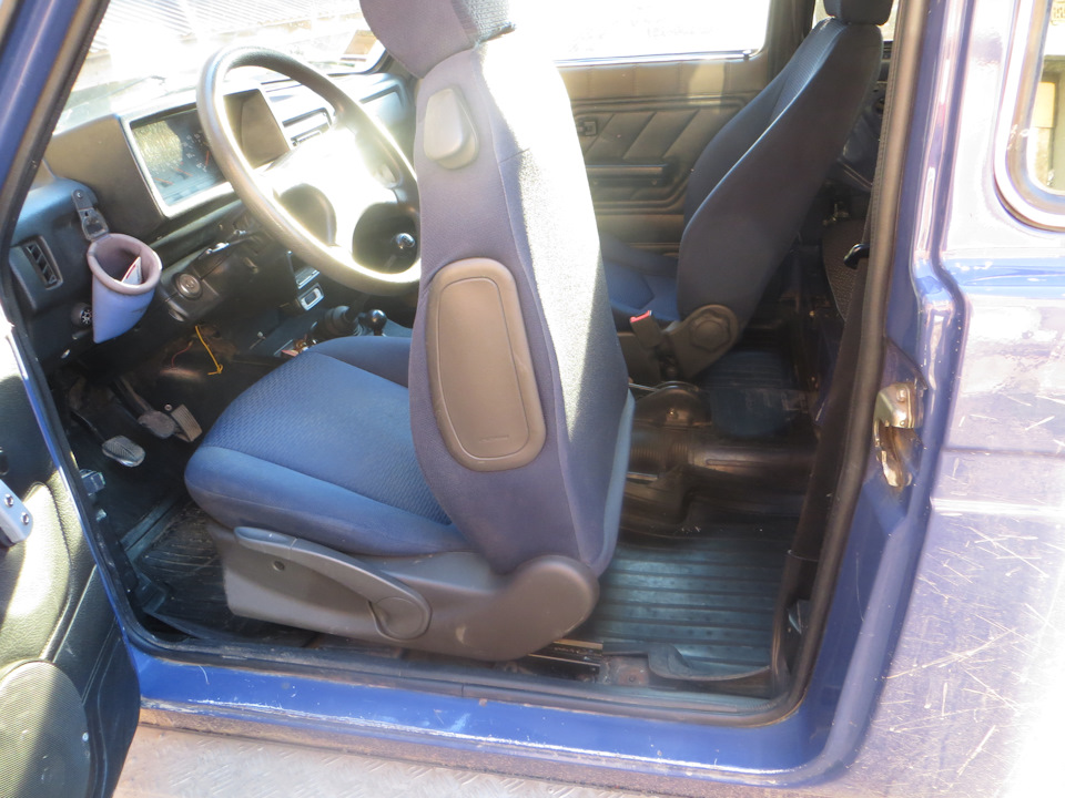 Зсувні сидіння в Ніву від FIAT PUNTO 2