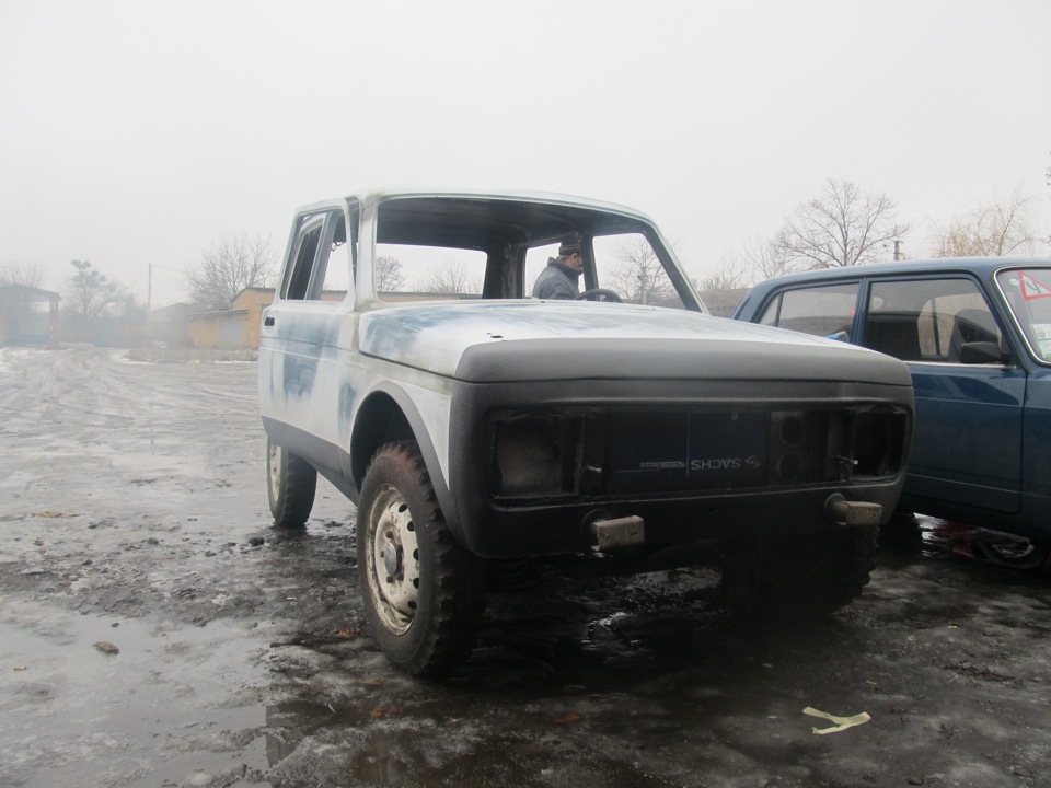 Пофарбував. 1