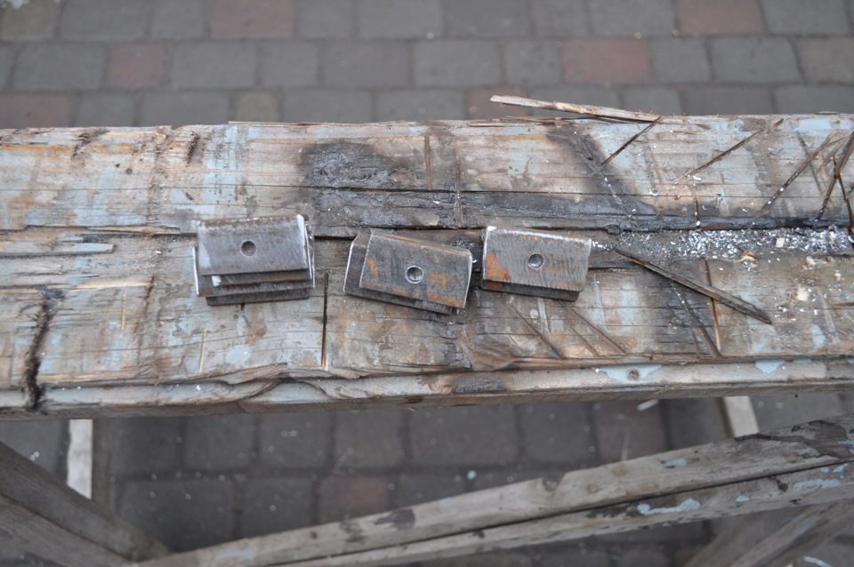 Кріплення газового балону 5