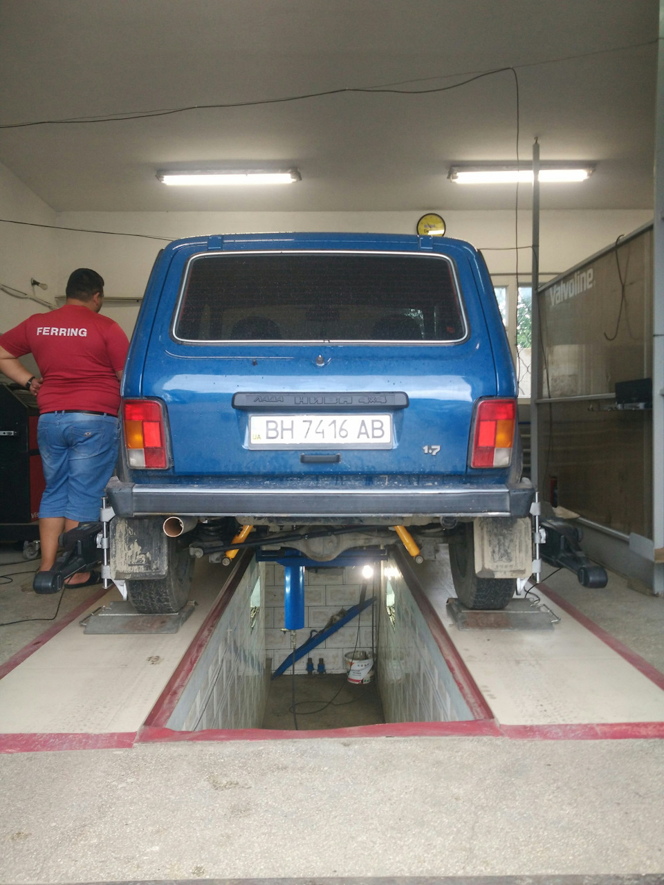 Продам ниву Україна! 2004 рік 35000 пробігу! 4