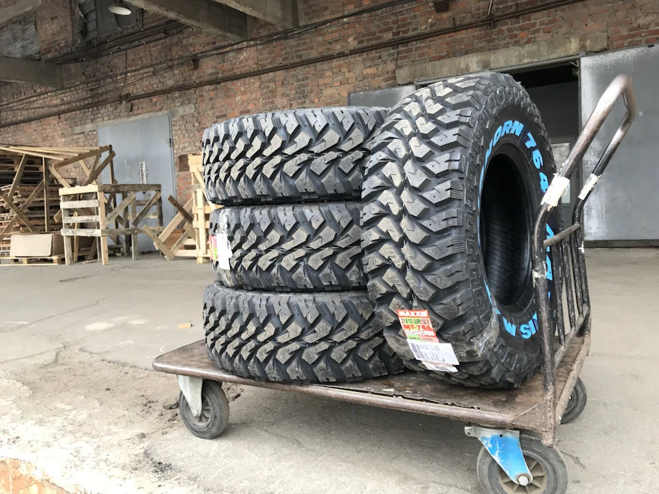 Нова гума Maxxis Bighorn MT 764 та диски PDW Blackout