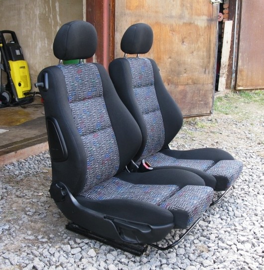 Сидіння Recaro 4