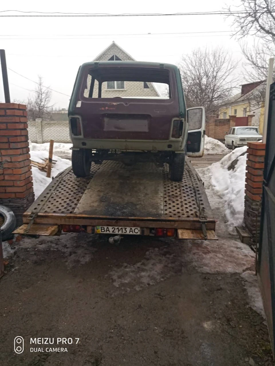 Поїхали на гараж готовиця до фарбування