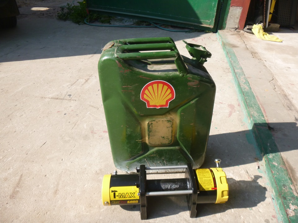 Лебідка T-max 6000 4