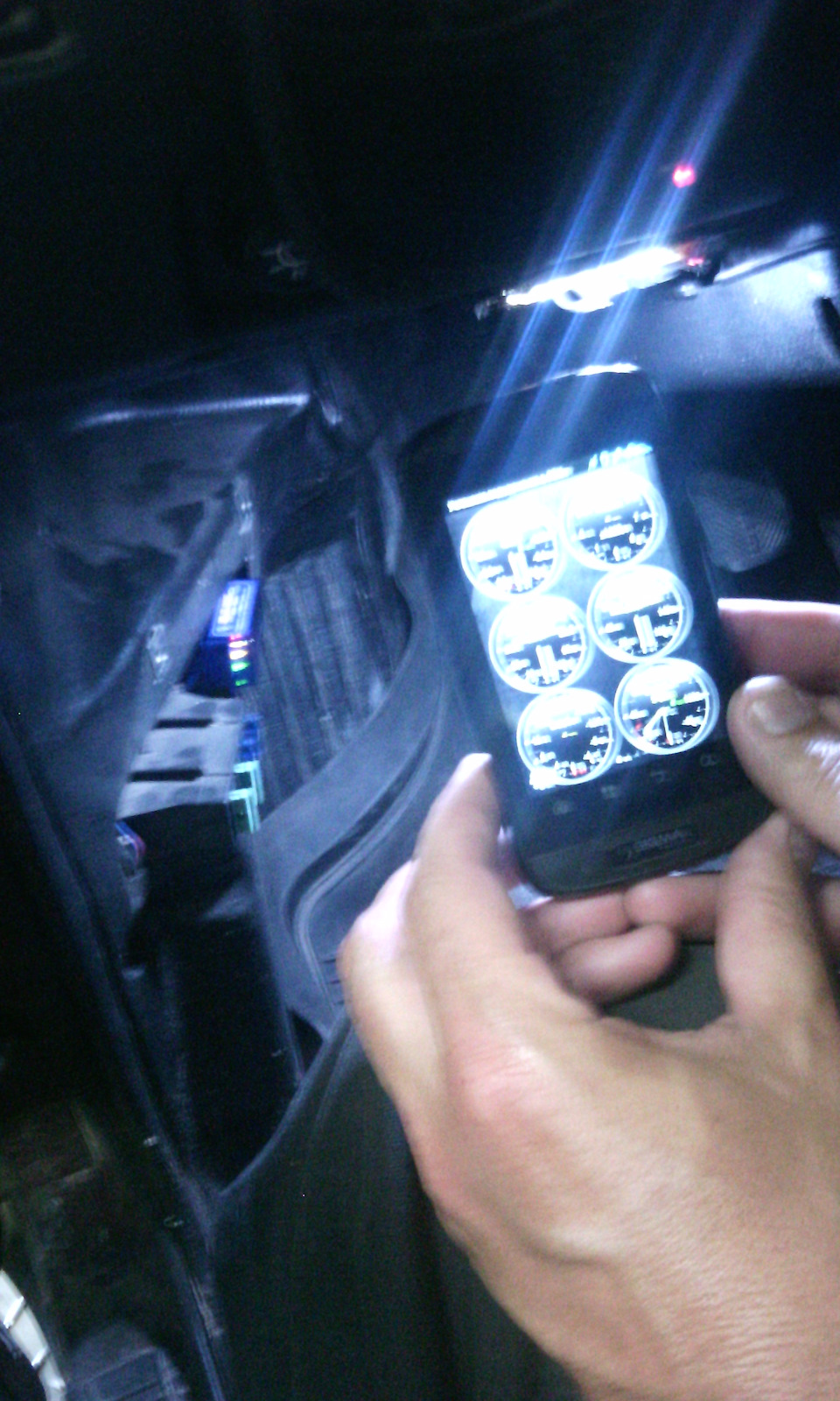Встановлення діагностичного адаптера OBD-II 5