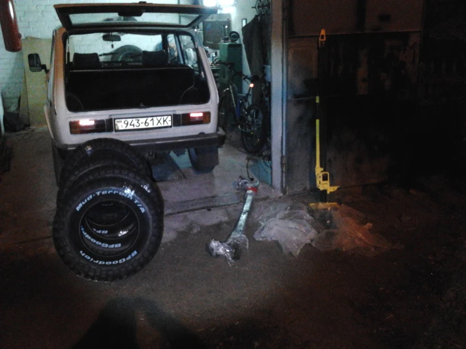 BFGoodrich Mud Terrain T/A KM2