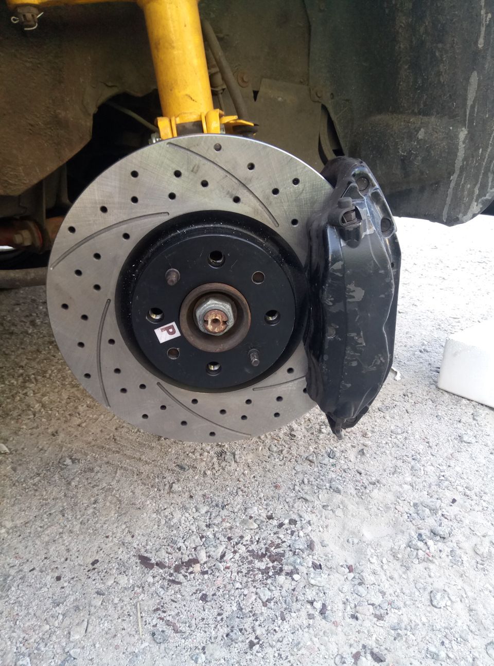 Підготовка до установки Brembo 4pot. 1