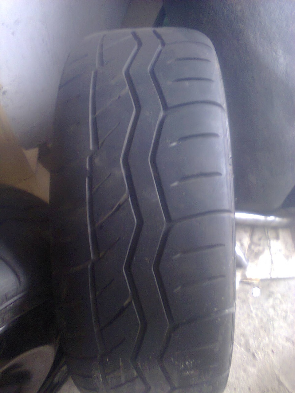 ПРОДАЖ ГУМИ @FALKEN@ 205/40 У 16 РАДІУСІ 3