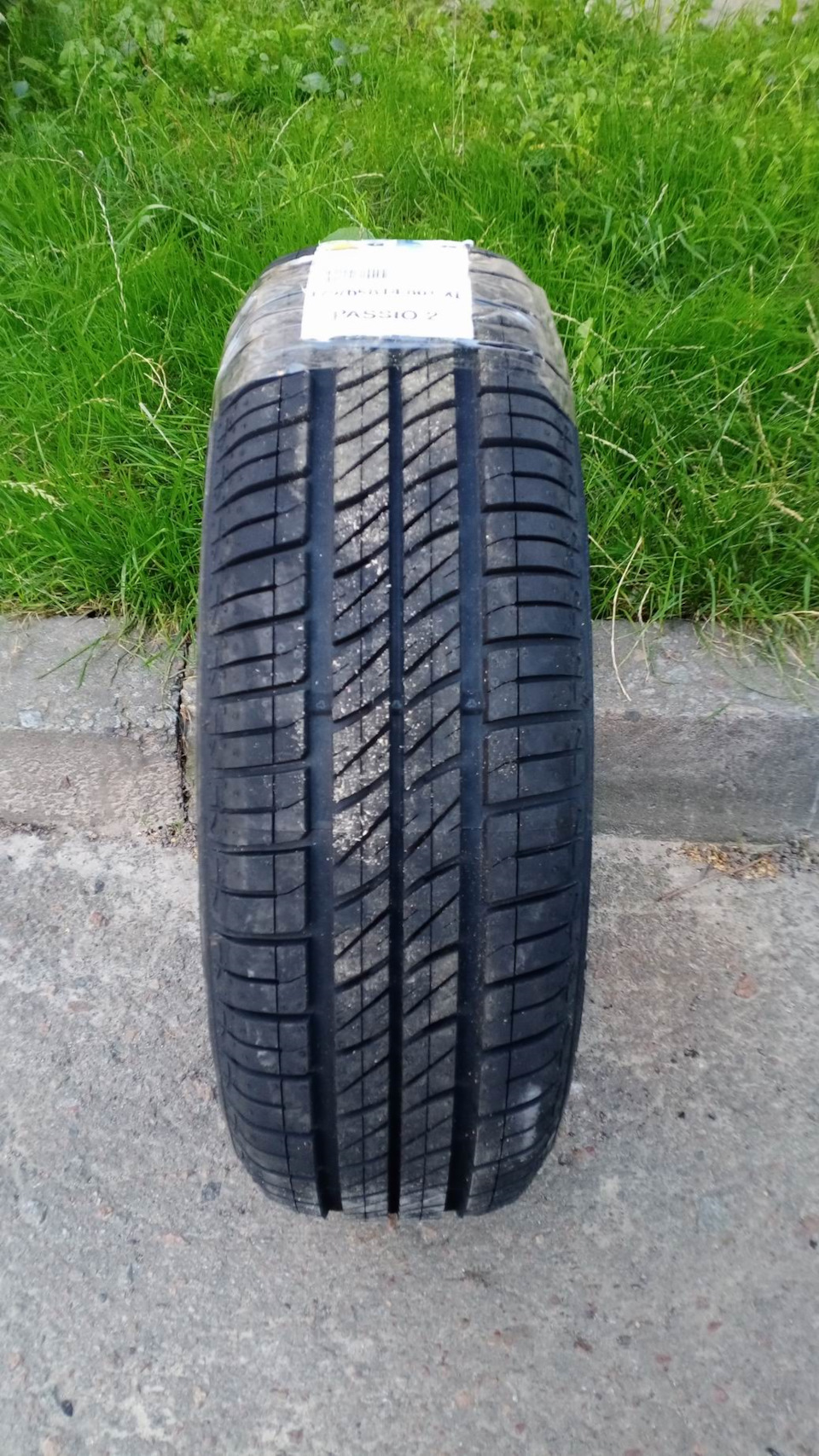 Нова гума або шини Debica Passio 2 175/65 R14 86T XL 5