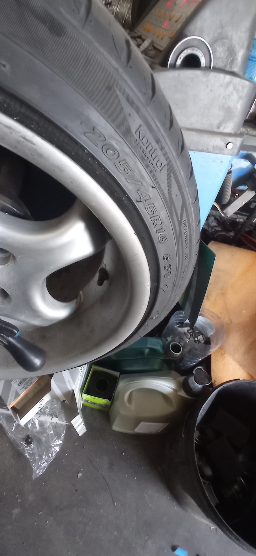 205/45 R16 на 9j борщувато 1