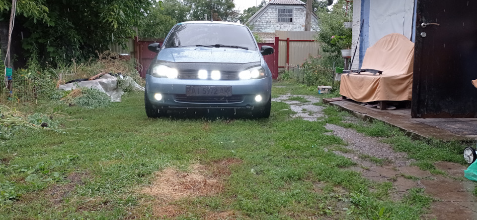 Led(а) багато не буває, і суцільна грати від Форда 3