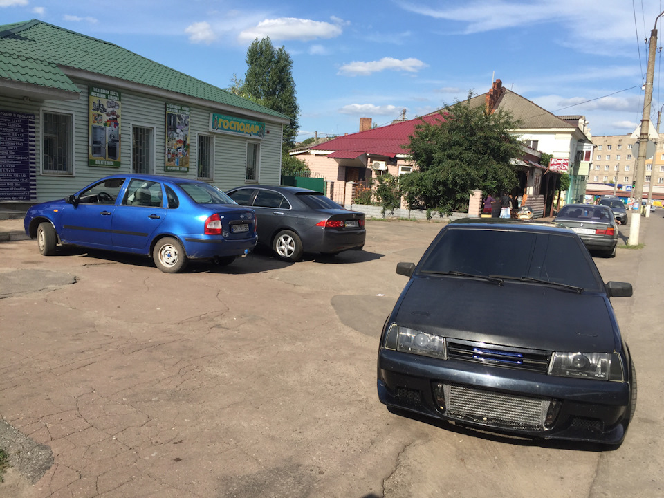 Зустрів у місті цікаву 09 3