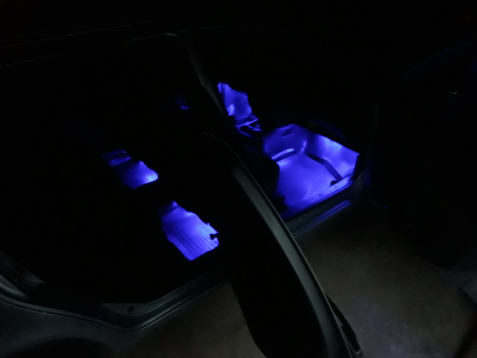 RGB Подсветка ног 3
