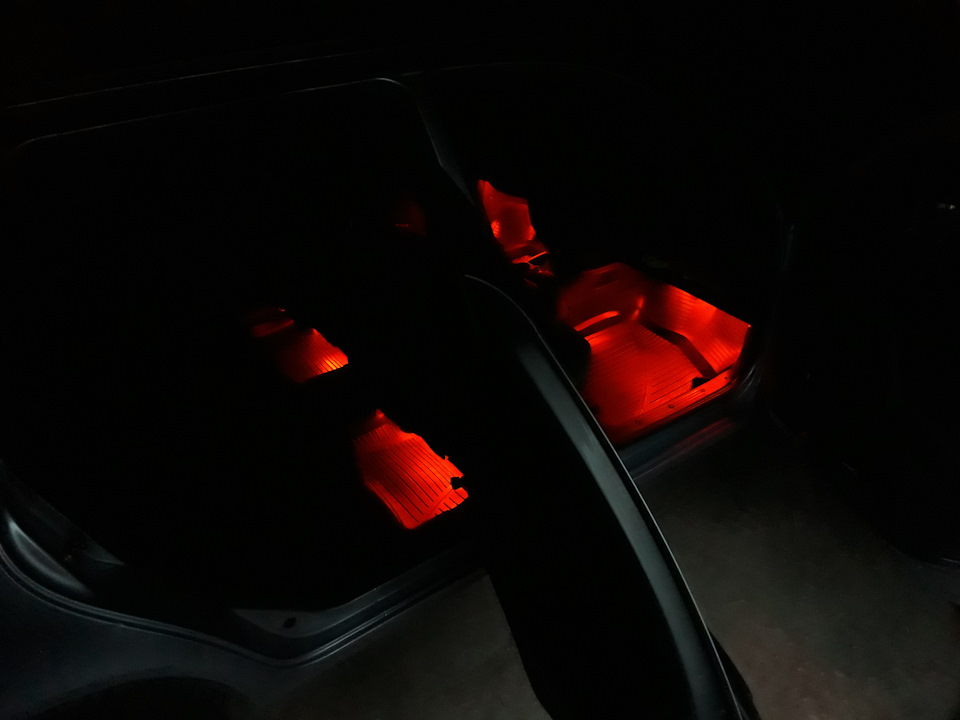 RGB Подсветка ног 2