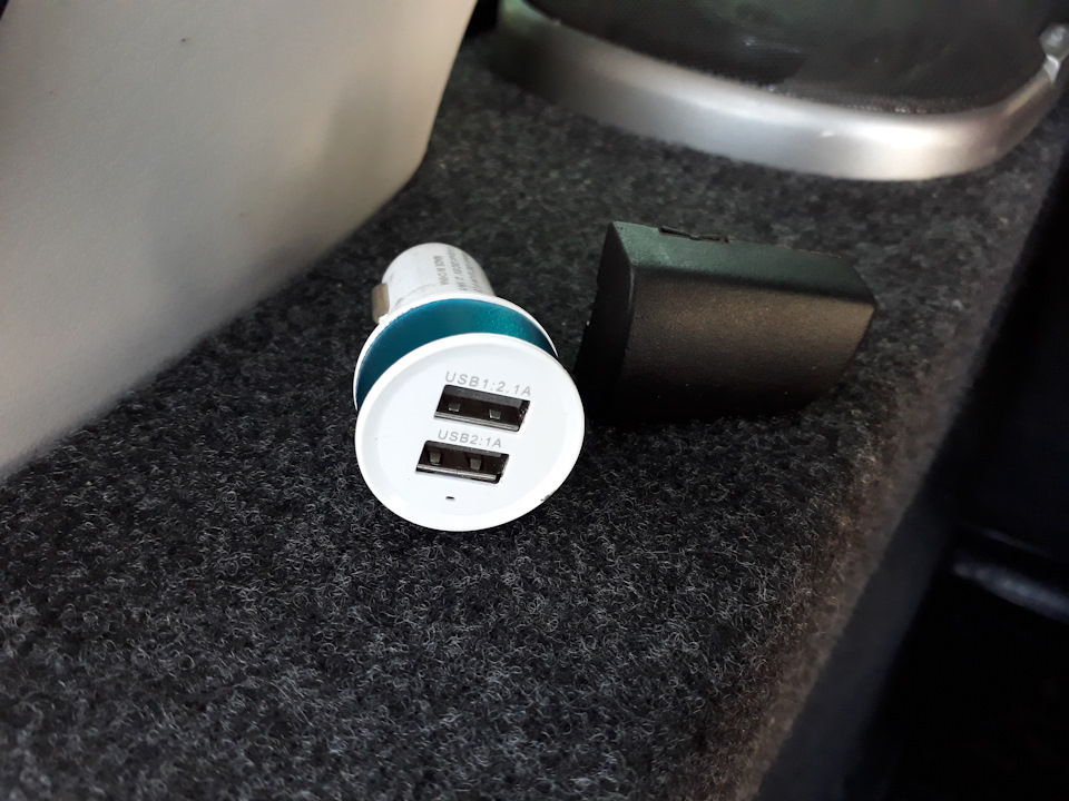 USB розетка в заглушку 2