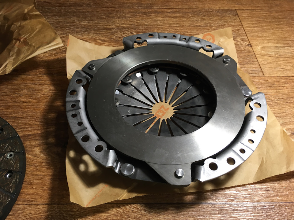 Комплект зчеплення SACHS 3000 950 095 (Пріора 200 мм) 5