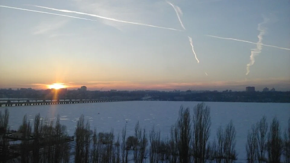 Весна… розбили лобове скло