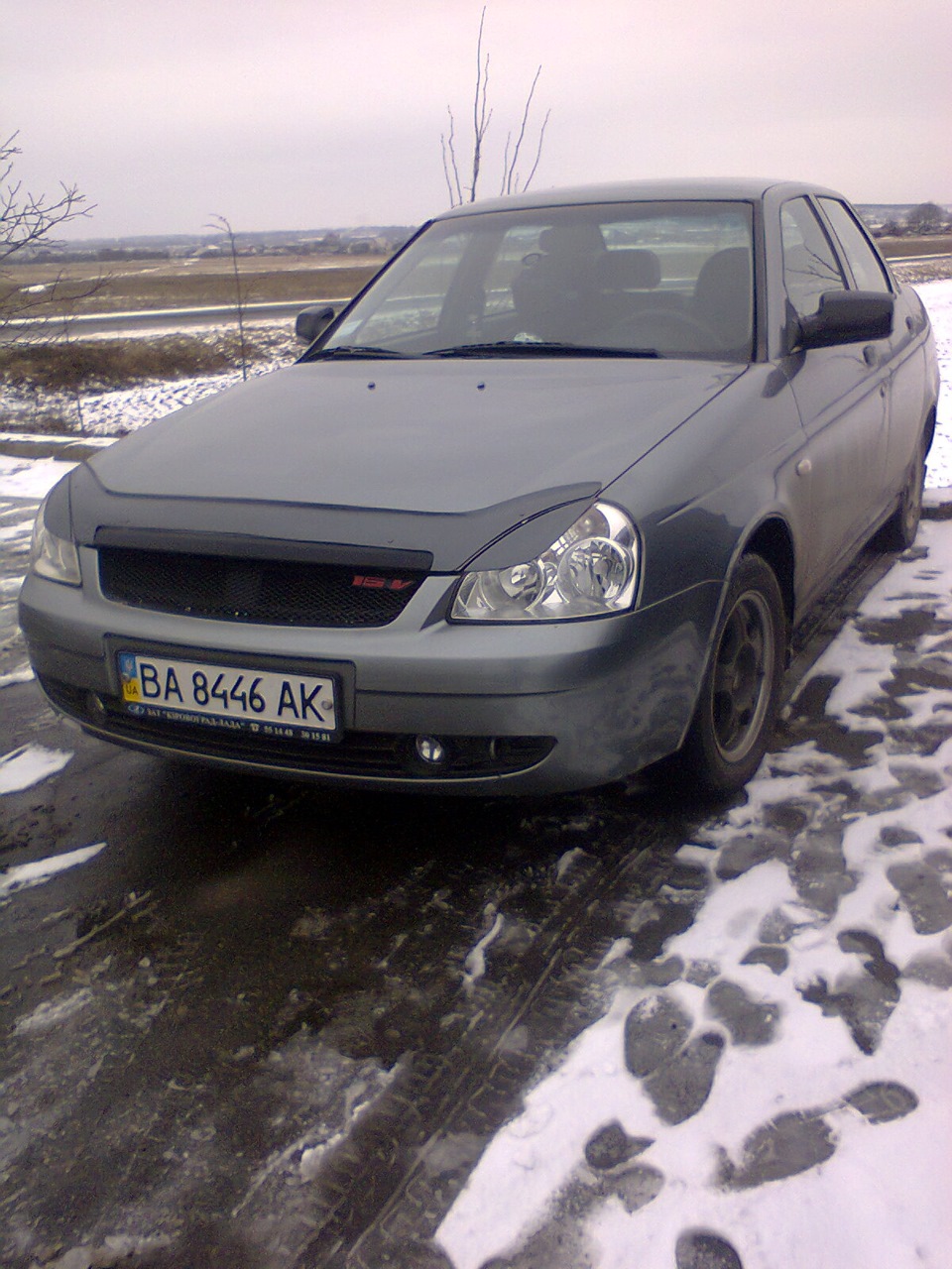 16V на решітку радіатора 5