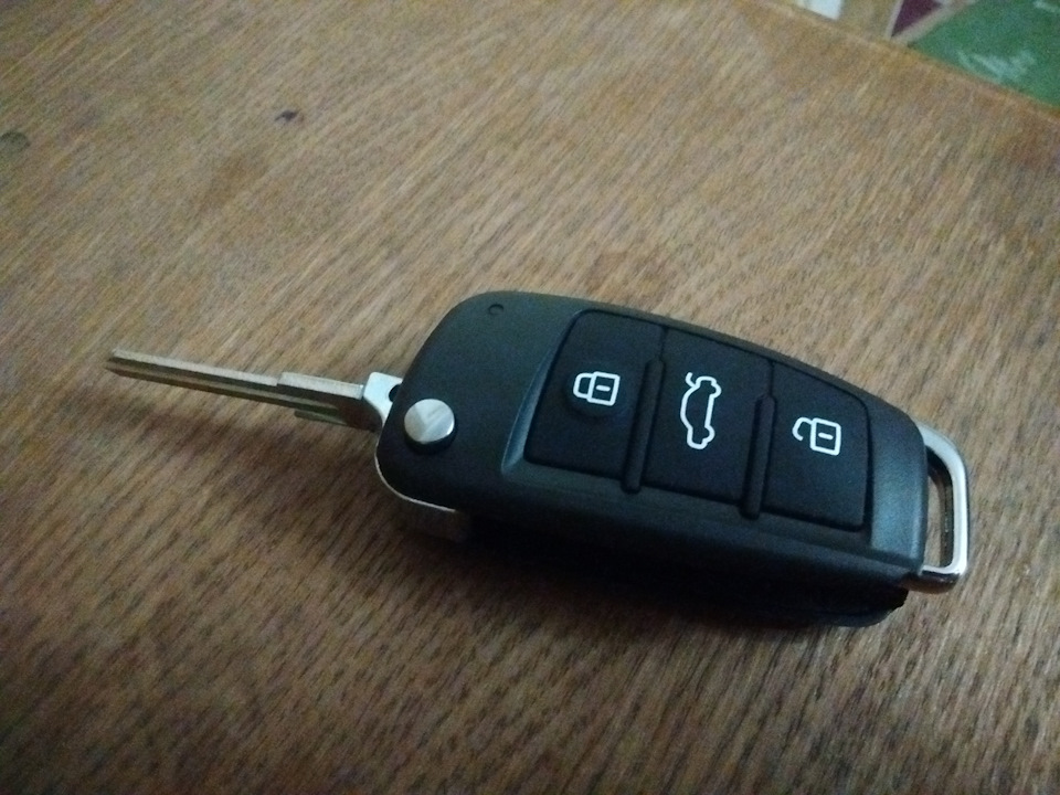 Викидний ключ Audi style 4