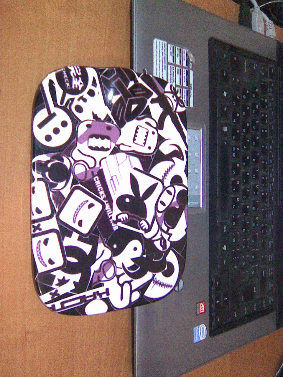 STICKERBOMBING 1