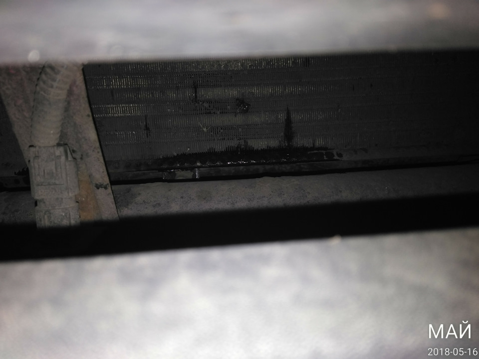 Потік радіатор, хтось запаював холодним зварюванням наприклад? 4