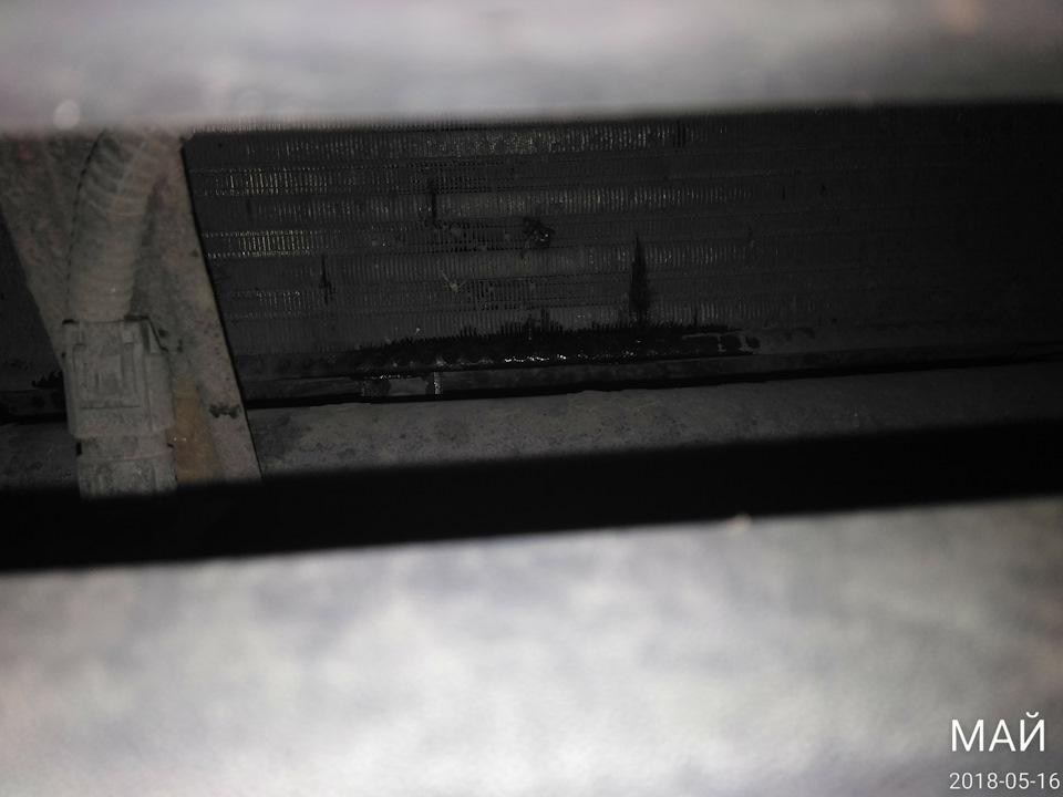 Потік радіатор, хтось запаював холодним зварюванням наприклад? 3