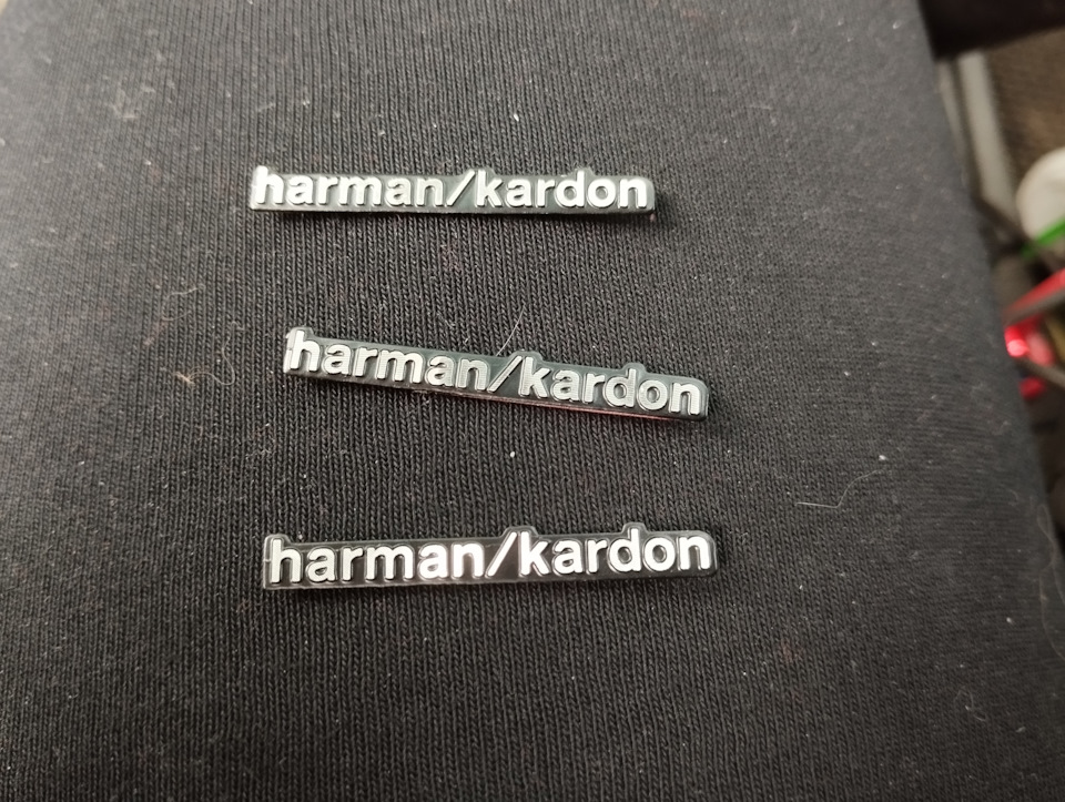 Шильдики harman/kardon 2