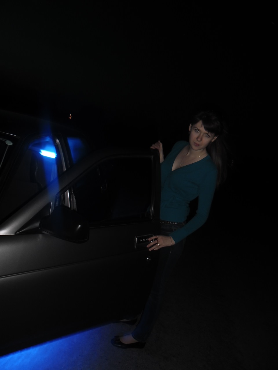 LED))) 5