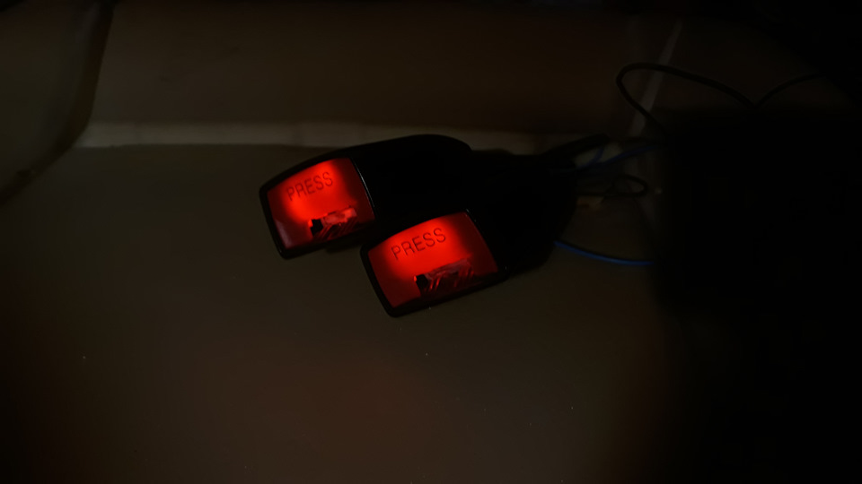 Підсвічування замків ременів безпеки 🛑 2