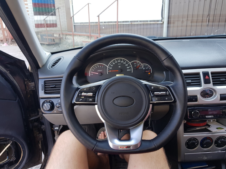 Руль kia на пріору 3
