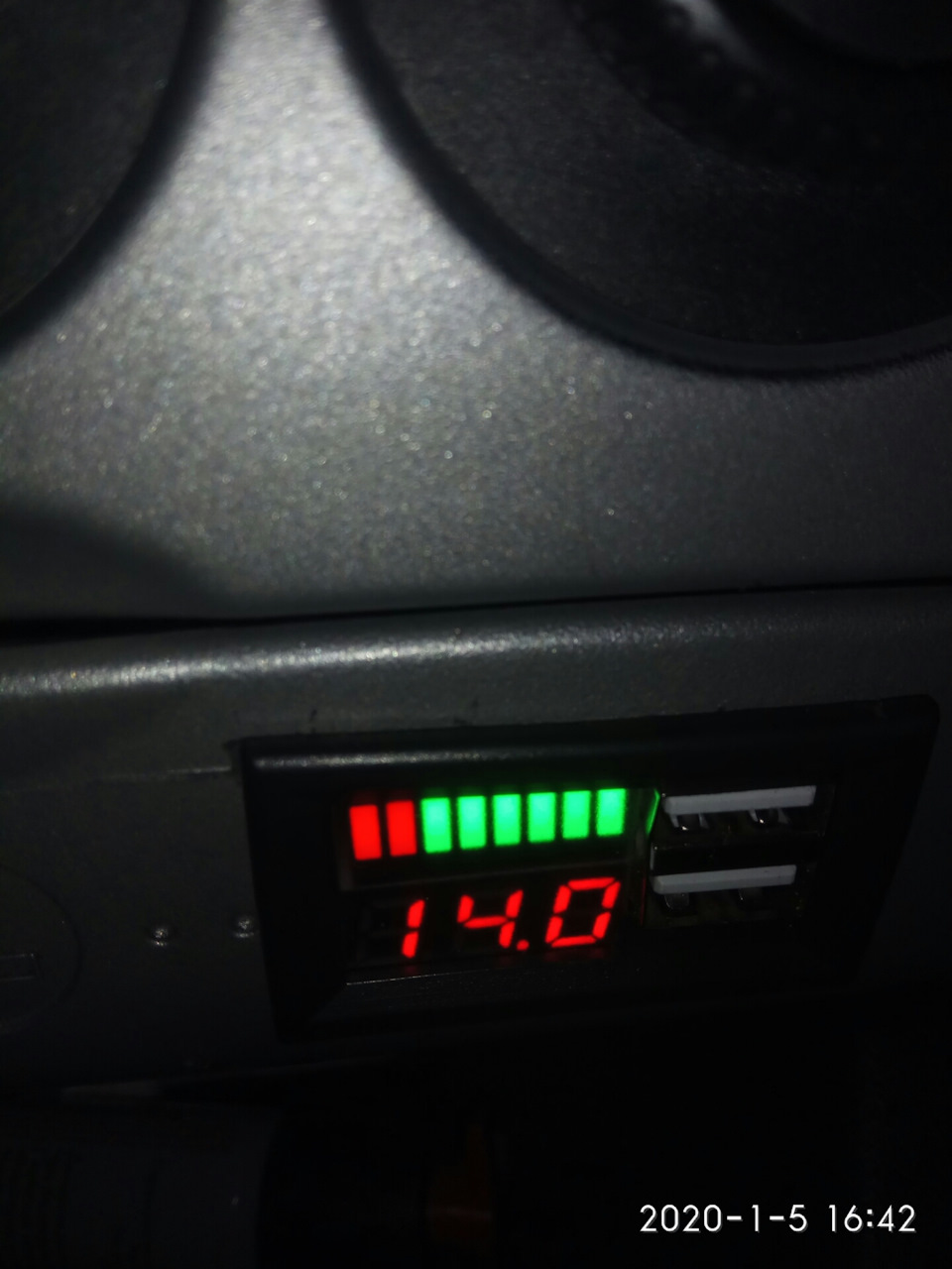 Вольтметр з usb 1
