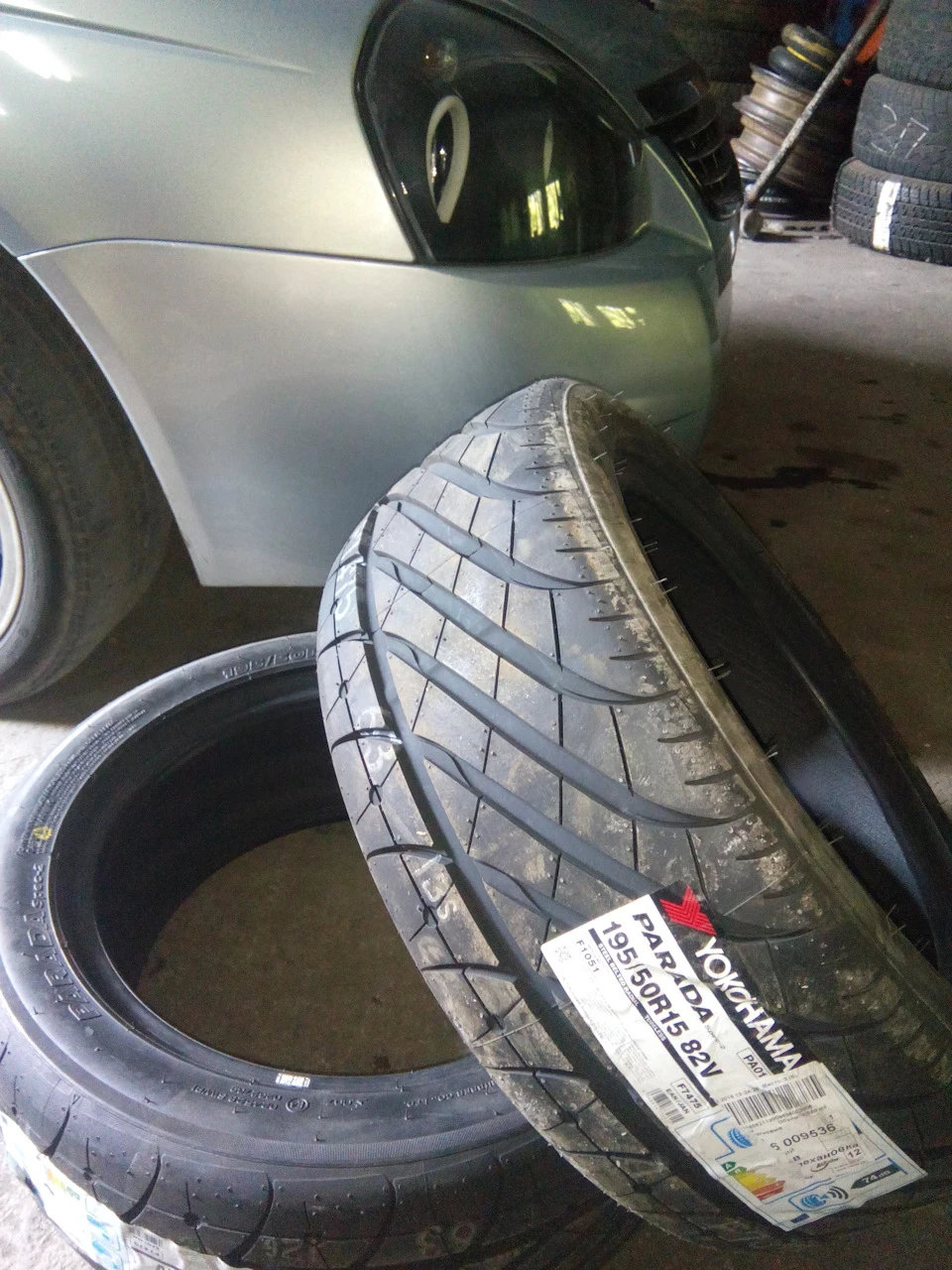 Yokohama parada R15 50 195