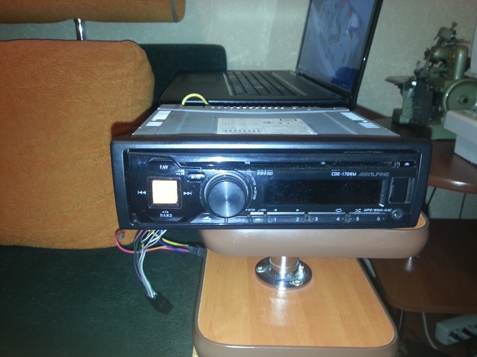 Alpine cde-170rm 2