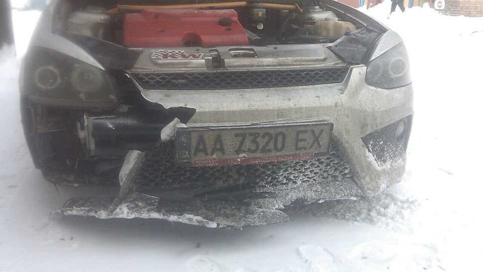 Остаточно доламався бампер 2